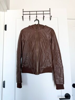 Garage Brown Leather Zip-Up Jacket – Classic Bomber